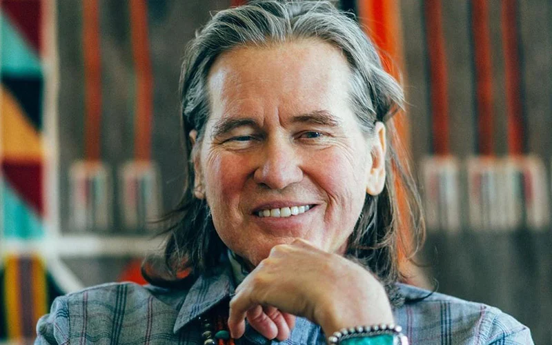 La historia no contada de Val Kilmer: De la gloria en Top Gun a sus desgarradores últimos días (2025) val kilmer